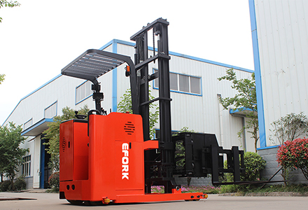 Cách trang bị bộ sạc phù hợp cho xe nâng điện