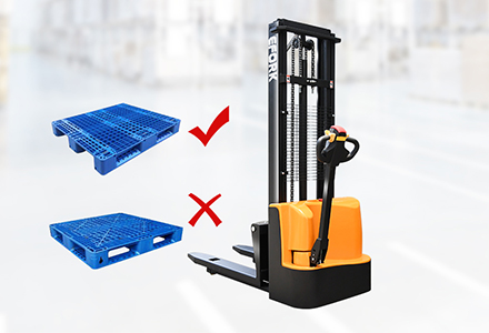 Cách chọn pallet cho xe công nghiệp